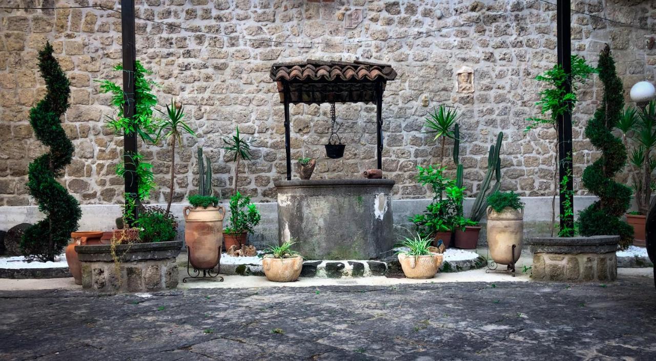 Palazzo Capece Caivano Exterior foto
